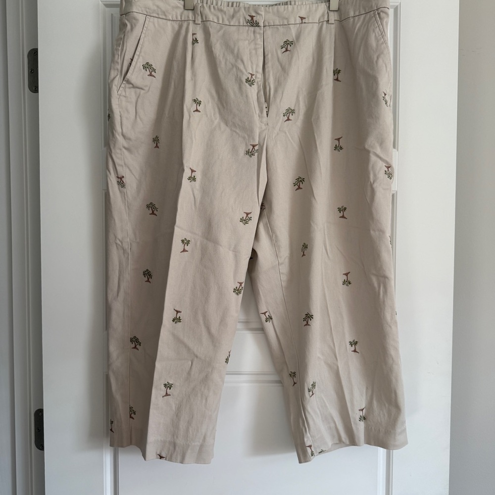 JM Collection women’s  Beige Pants with Palm tree Print